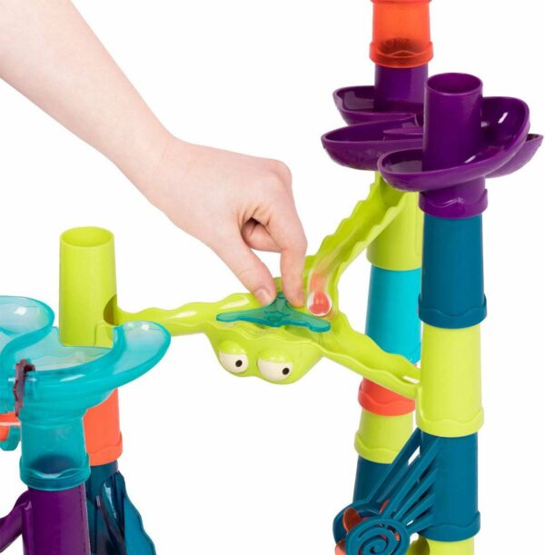 B. toys - Juego de juguetes de carrera de canicas - Juguete STEM Developmetal - Juguete educativo de construcción de 62 piezas con luces y sonido - 3 años - Imagen 8