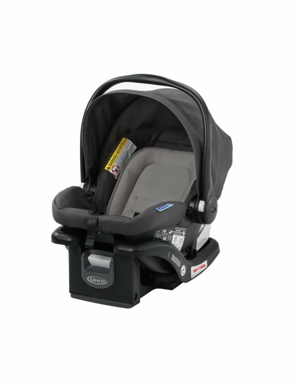 Carrito con Baby Seat Fast Action SE Redmond
El Carrito + Baby seat FastAction SE cuenta con un pliegue 25% más pequeño que el carrito FastAction actual. El pliegue de un segundo con una sola mano hace que transportar el cochecito en un momento sea más fácil que nunca, manteniendo tu otra mano libre para todo lo demás. - Imagen 9
