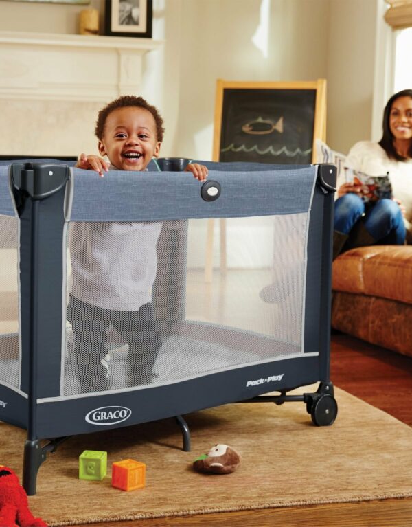 Cuna corralito Simple Solutions Cam
Corralito súper fácil de armar e ideal para transportar por su tamaño compacto. Viene con un cambiador incorporado para hacer más fácil el cambio de pañales o ropa del bebé. El corralito es apto para niños de hasta 89 cm. - Imagen 11