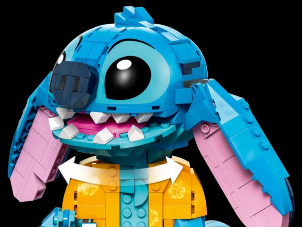 Juguete construible para niños y fans de Stitch 43249
Gracioso personaje de Lilo & Stitch
Tiene una camisa hawaiana, una flor y un helado de helado.
730piezas - Imagen 8