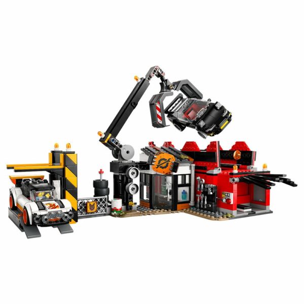 Desarmaduría con Autos
Lego City 60472
871 piezas - Imagen 12