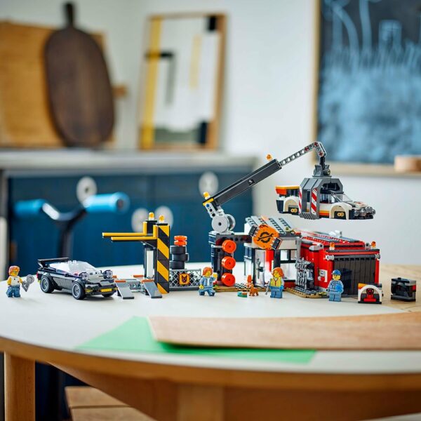 Desarmaduría con Autos
Lego City 60472
871 piezas - Imagen 5