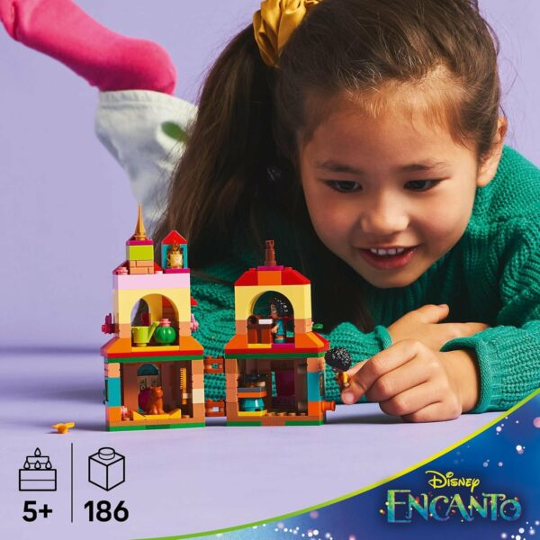 LEGO® | Disney Mini Casa de Encanto Juguete de construcción Infantil de fantasía, con 2 micropersonajes, Regalo de cumpleaños para niñas y niños de 5 años o más 43261 - Imagen 2