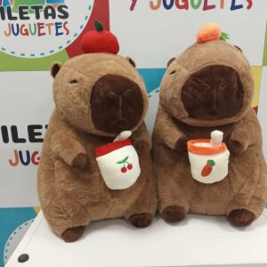 Peluche con manta capibara