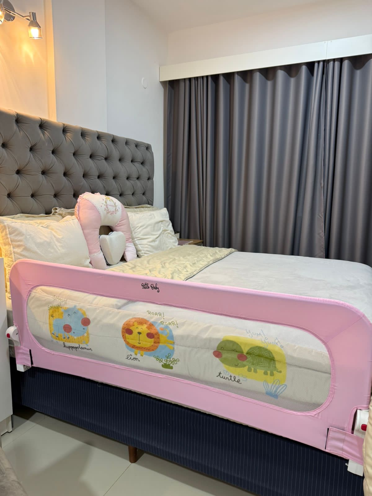 Barrera de cama portátil Little Baby con diseño de animalito. - Imagen 3