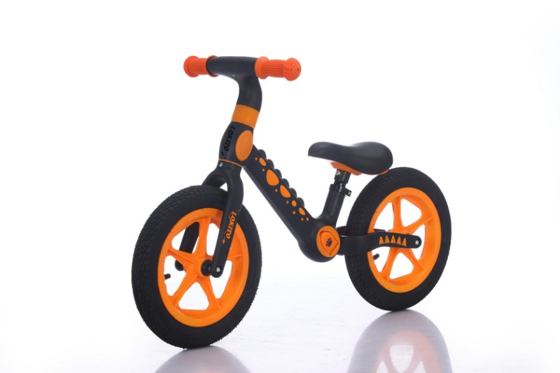 Bici sin pedal rueda de goma - Imagen 4