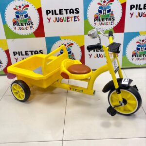 Triciclo con pedal y remolque