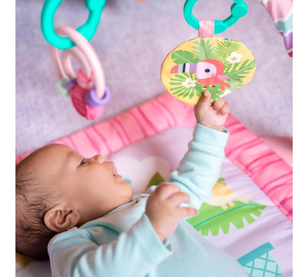 Gimnasio De Actividades Bright Starts Tiki Toy Bar Rosa - Imagen 2